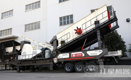 車載流動錘式破碎機(jī)多少錢？產(chǎn)量多高？