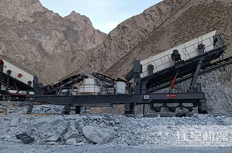 移動(dòng)式制砂機(jī)現(xiàn)場(chǎng) 移動(dòng)式制砂機(jī)現(xiàn)場(chǎng)
