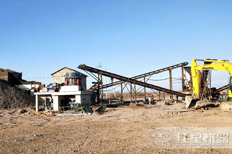顎式破碎機、圓錐破碎機作業(yè)現(xiàn)場